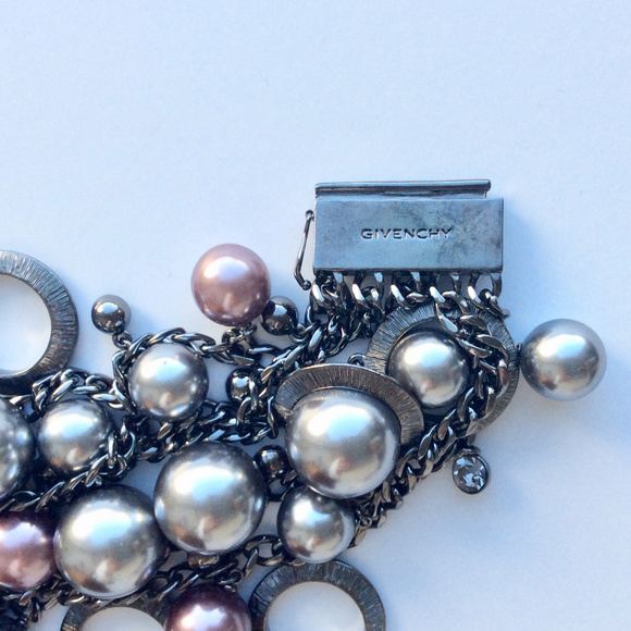 Givenchy Pearl & Circle Bracelet - Picture 3 of 7